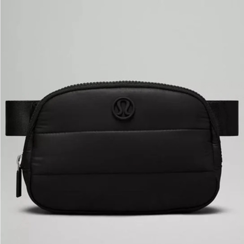 Lululemon Everywhere Belt Bag 1L Wunder Puff with Dual Pouch Wristlet